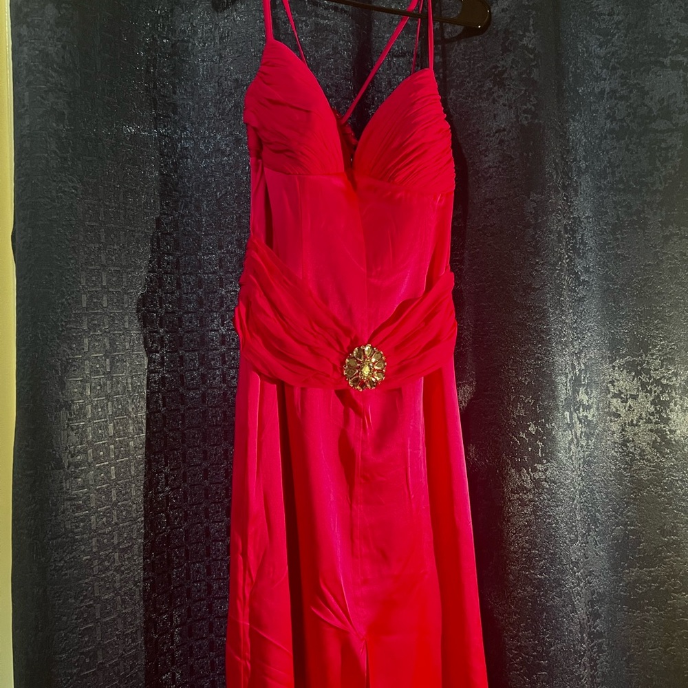 Elegant Red Evening Dress